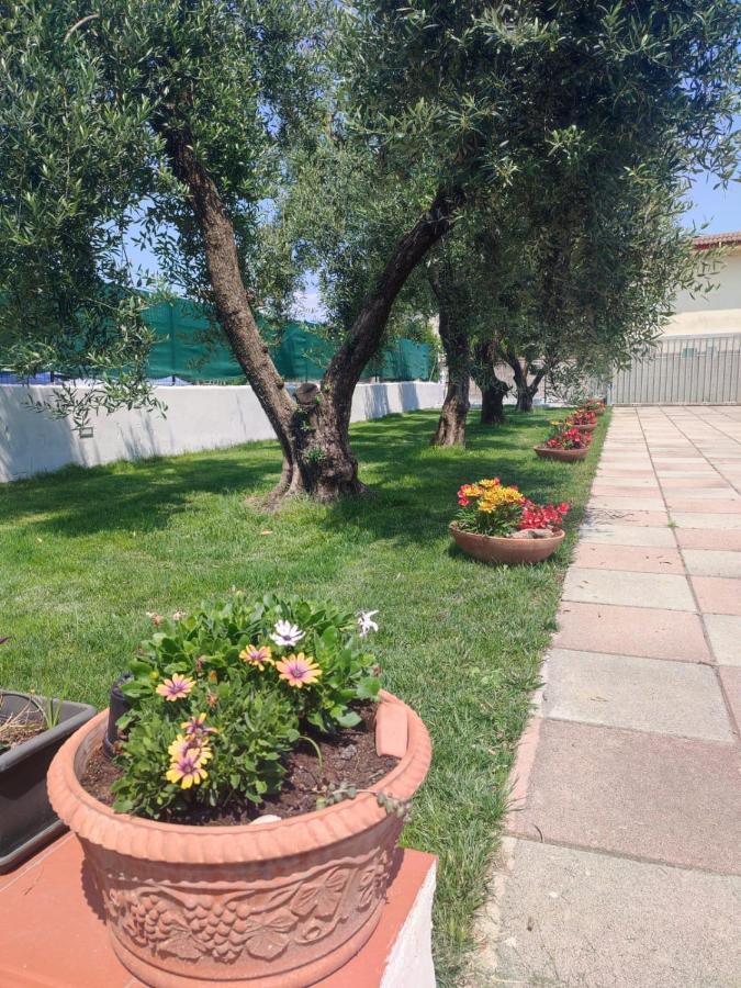 Apartamento Bordoriva Formia Exterior foto