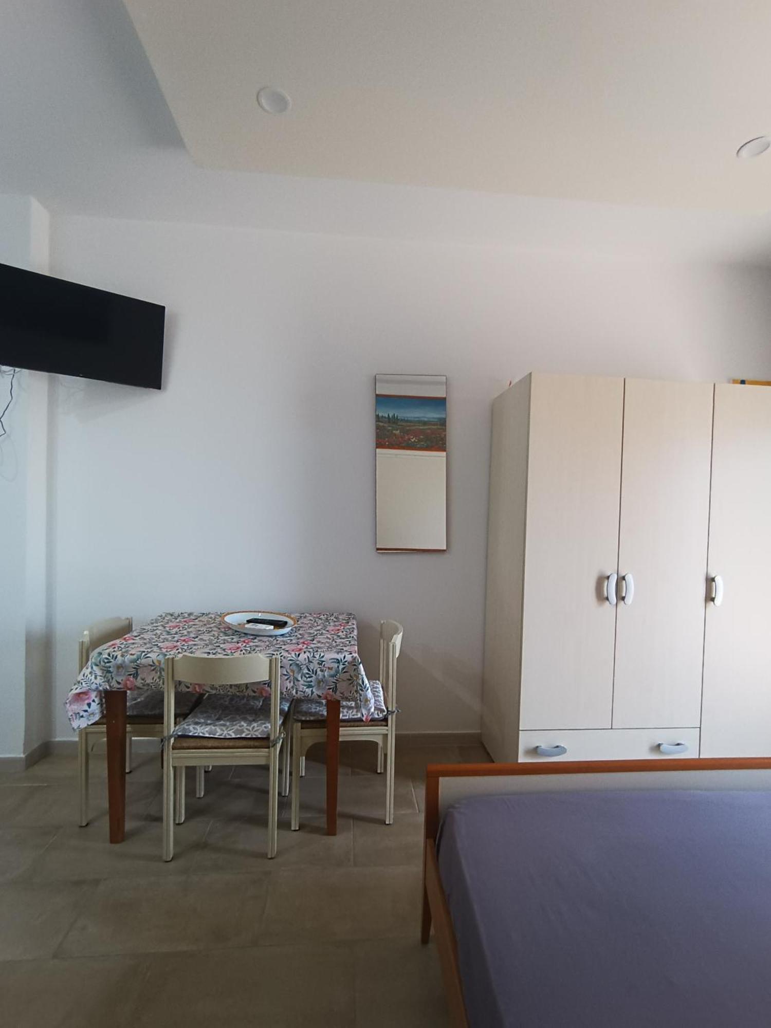 Apartamento Bordoriva Formia Exterior foto